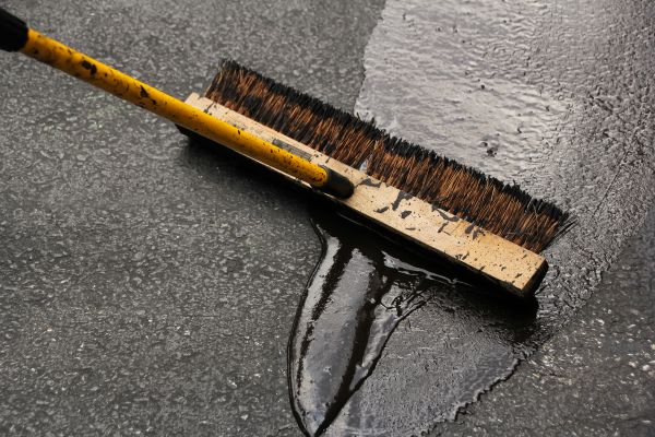 Asphalt Driveway Sealing in Fort Smith